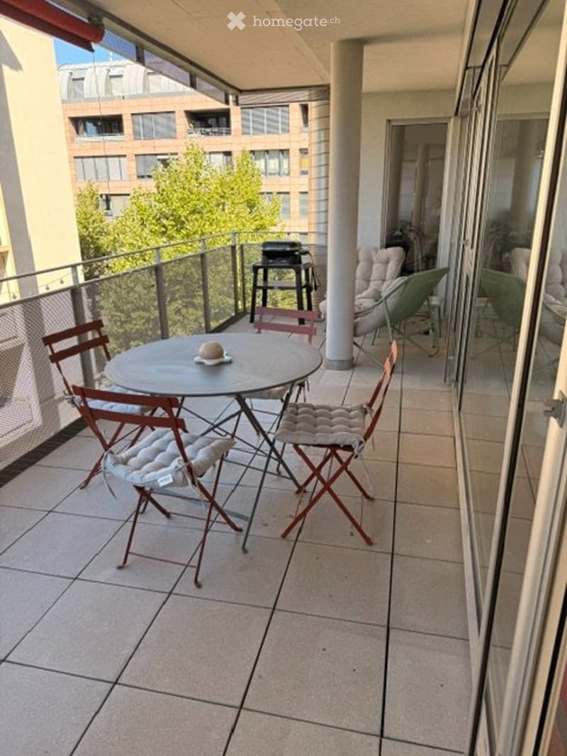 Spacieux et lumineux 3,5 pièces au quartier d'Alt (5)