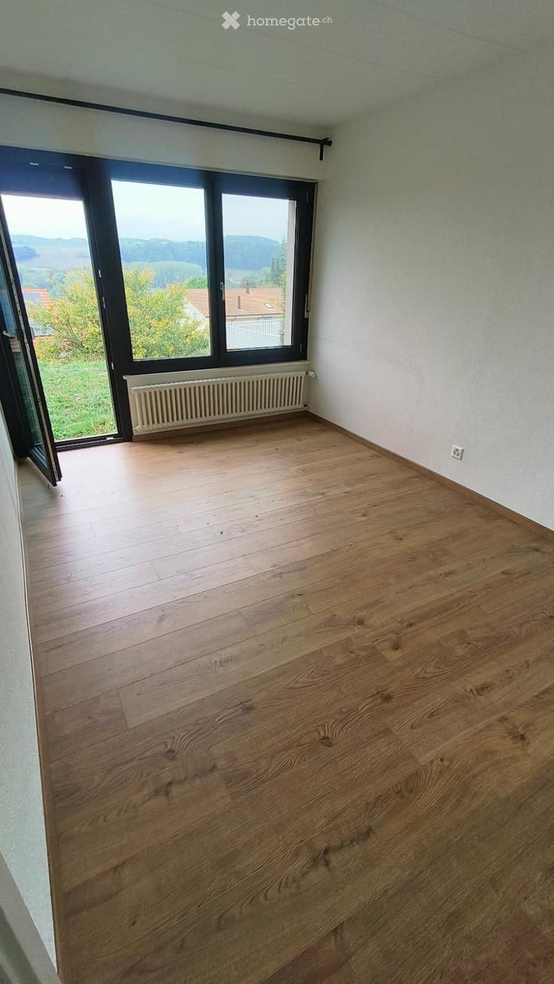 Villa à Vufflens-la-Ville avec vue sur le Jura (5)