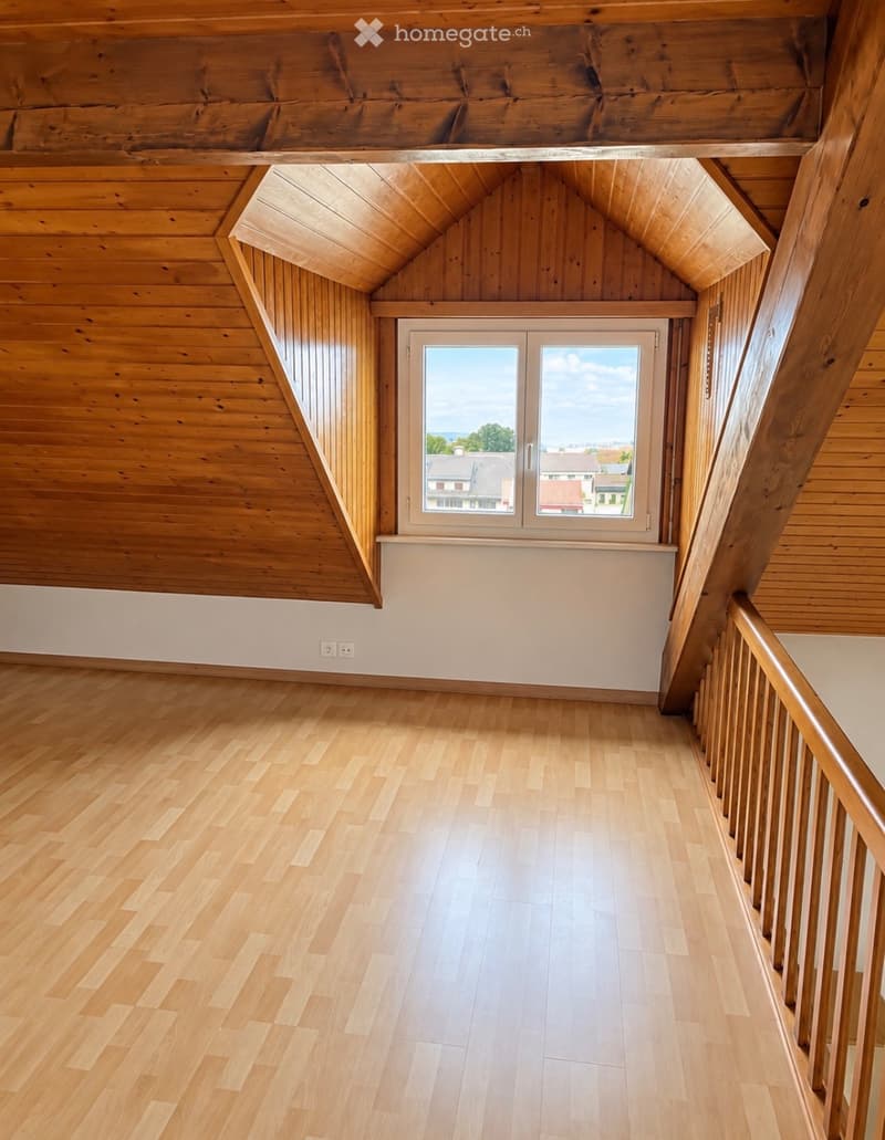 Duplex lumineux avec balcon et vue sur le lac  Arzier (5)