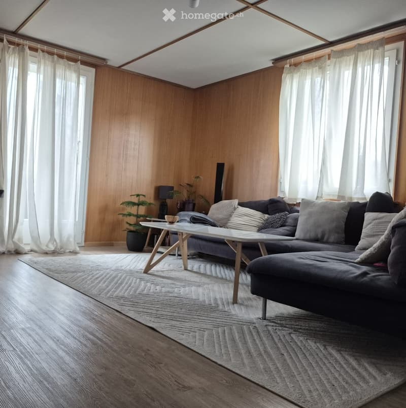 4,5 /5 Zimmerwohnung 1. Stock (3)