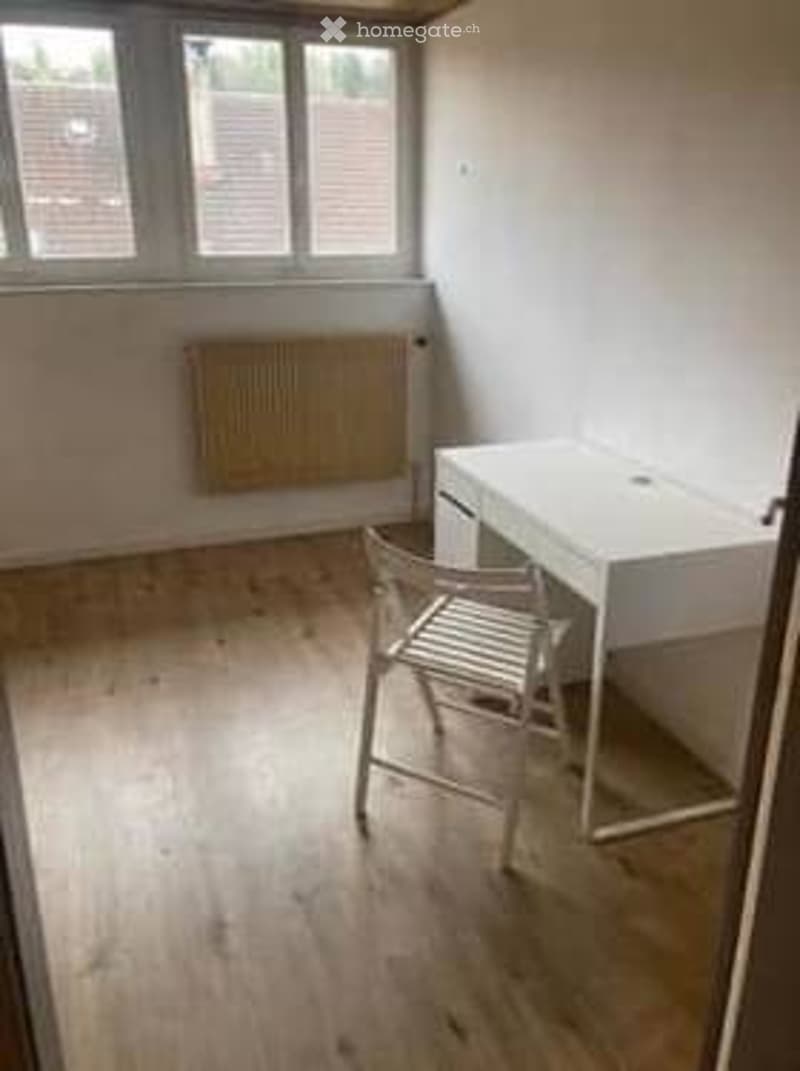 Chambre meuble (2)