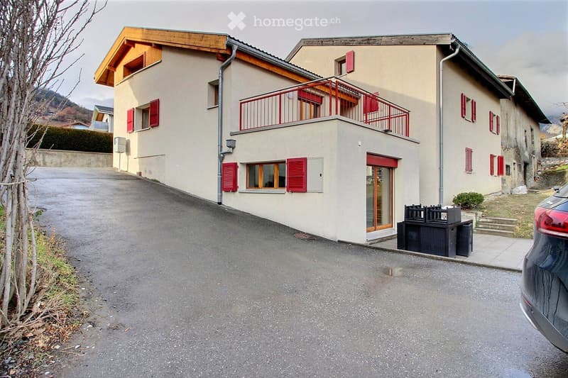 Belle maison de caractère à Chamoson (1)