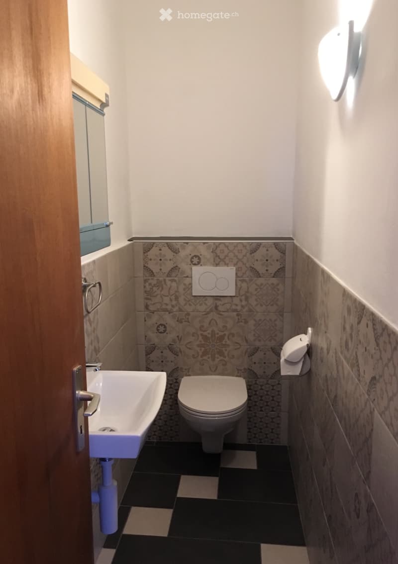 Comme une petite maison de village. (6)