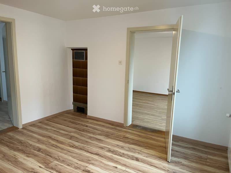 Viel Platz zum fairen Preis 3.5-Zi. mit 2 Dachzi. Sitzplatz (1)