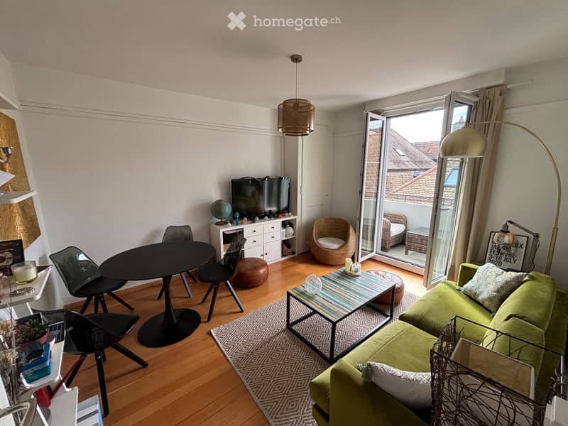 Appartement de 2,5 pièces avec balcon en vieille ville Vevey (1)