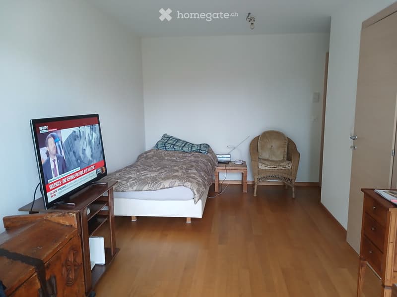 Joli appartement studio à remettre près de l'Uni (3)