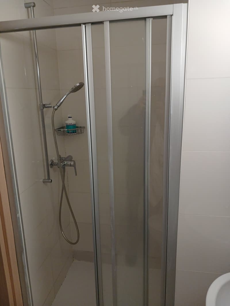 Joli appartement studio à remettre près de l'Uni (5)