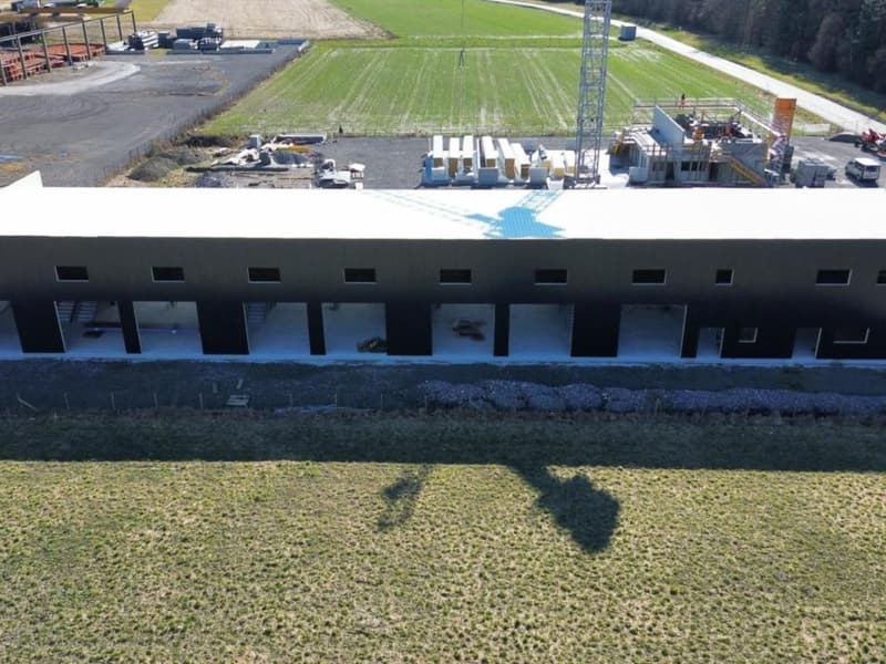 Aigle - Dépôt et bureaux sur plans (3)