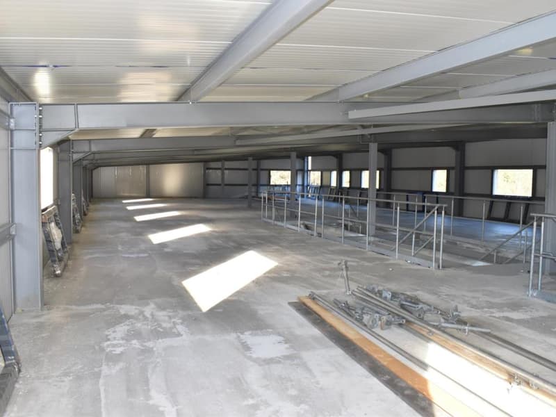 Aigle - Box en duplex pour bureaux ou atelier - Sur plans (6)