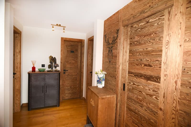 Saison 26/27. Verbier centre, Élégant appartement alpin avec vue panoramique (13)
