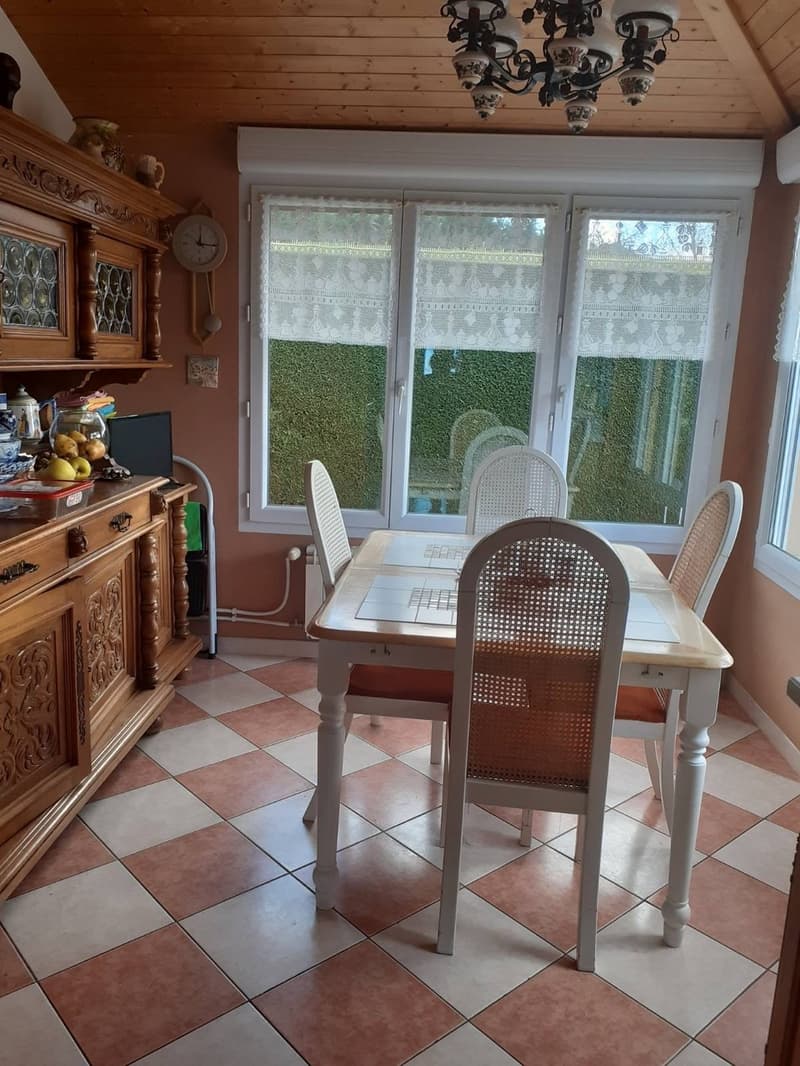 Maison d'architecte de 10 pièces + studio séparé sur grand terrain (9)