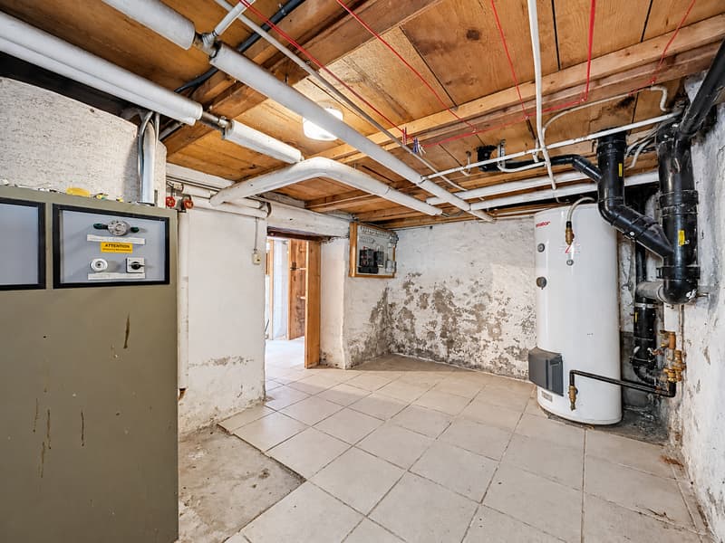 Certains achètent une maison. D'autres achètent un projet (17)