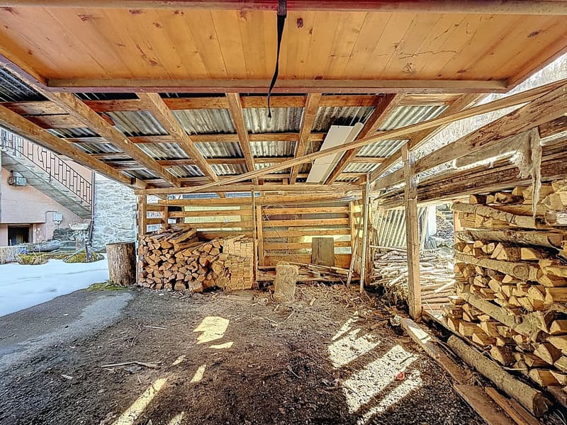 Certains achètent une maison. D'autres achètent un projet (14)
