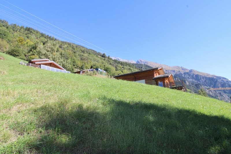 Terrain à bâtir de 459 m² à Sarreyer, vue plongeante sur la vallée (8)