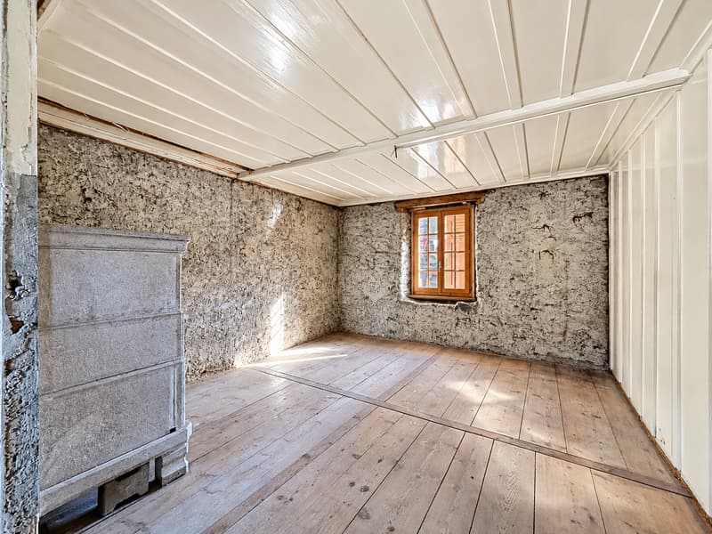 Chalet à rénover – L'âme d'une grange alpine à Sarreyer (7)