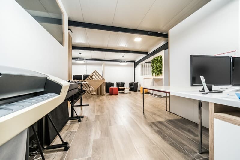 Bureaux de 250 m2 déjà meublés et agencés (5)
