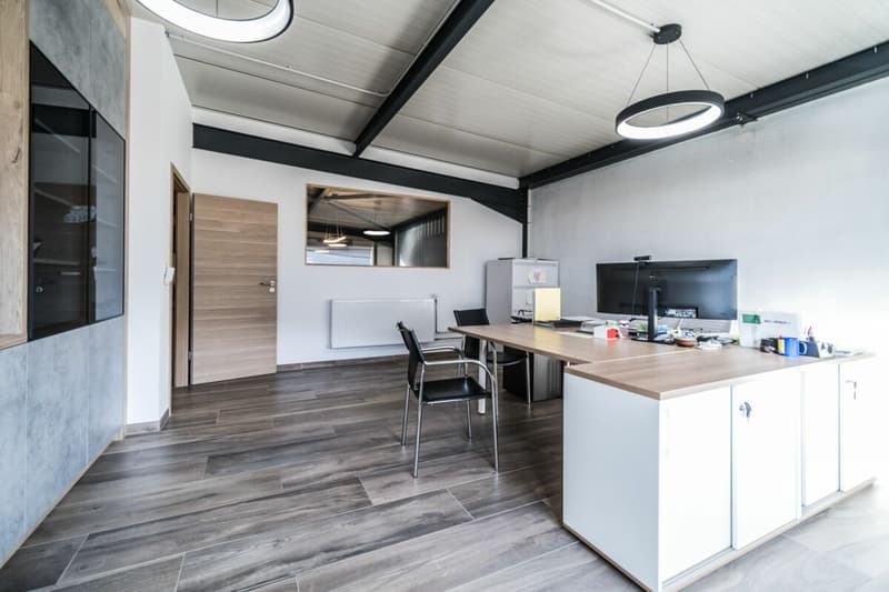 Bureaux de 250 m2 déjà meublés et agencés (4)