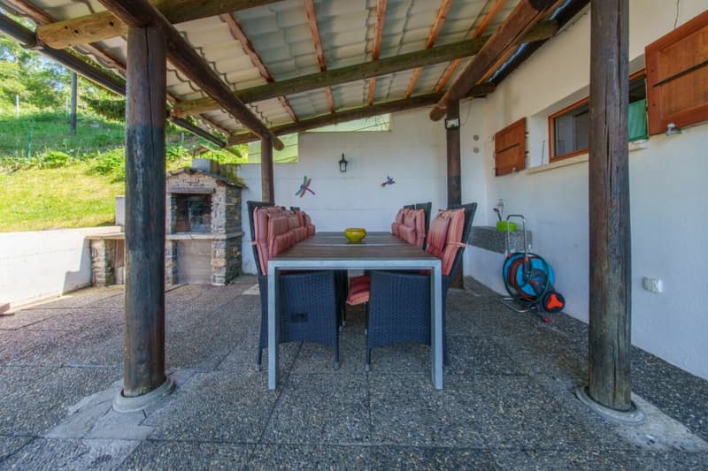 Acquisition en résidence secondaire possible - Charmant chalet avec vue panoramique exceptionnelle sur la plaine du Rhône (13)