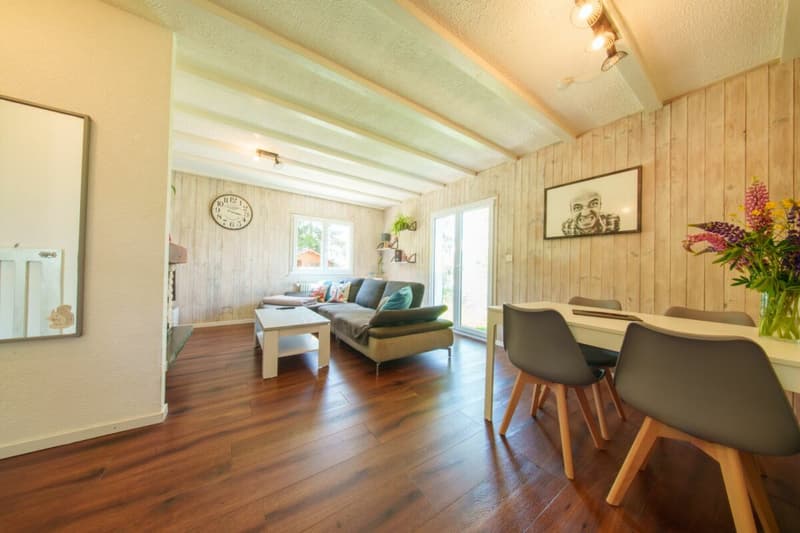 Acquisition en résidence secondaire possible - Charmant chalet avec vue panoramique exceptionnelle sur la plaine du Rhône (3)