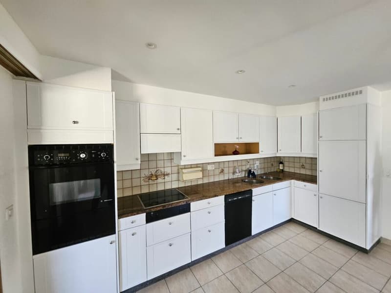 Appartement de 5.5 pièces au centre de Saxon (3)