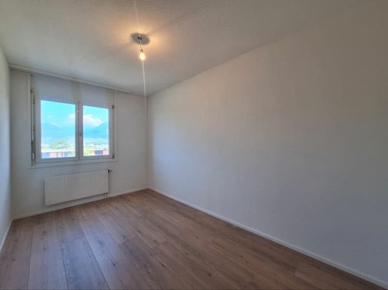 Magnifique appartement de 4.5 pièces entièrement rénové à Collombey-Muraz (12)