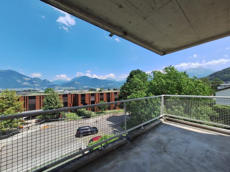 Magnifique appartement de 4.5 pièces entièrement rénové à Collombey-Muraz (17)