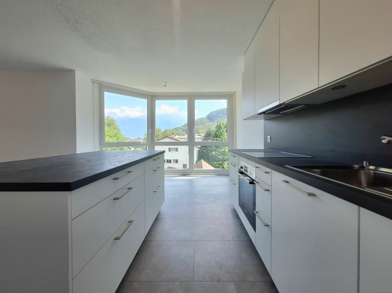 Magnifique appartement de 4.5 pièces entièrement rénové à Collombey-Muraz (1)
