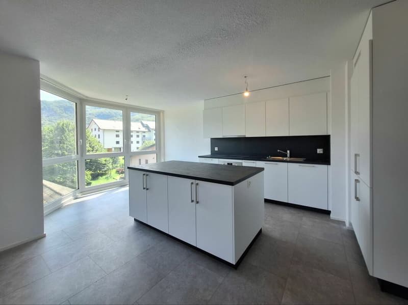 Magnifique appartement de 4.5 pièces entièrement rénové à Collombey-Muraz (2)
