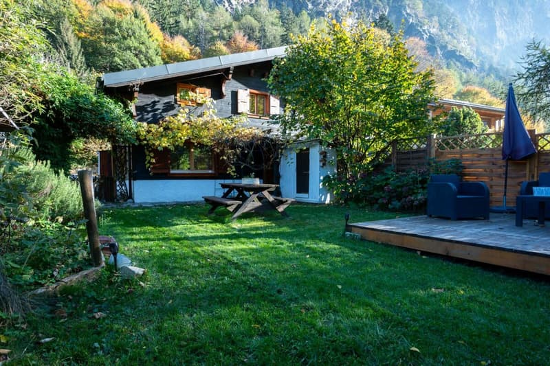 Magnifique chalet de 4.5 pièces à Gueuroz (1)