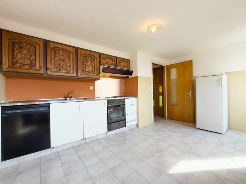 Charmant appartement avec vue panoramique sur la vallée (2)