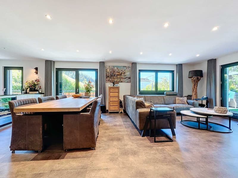 MAISON DE CHARME DE 322 M2 RÉNOVÉE (2)