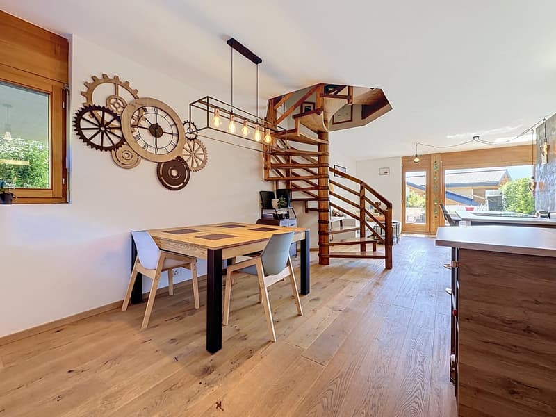SUPERBE APPARTEMENT EN DUPLEX DE 3.5 PIÈCES AVEC TERRASSE (2)