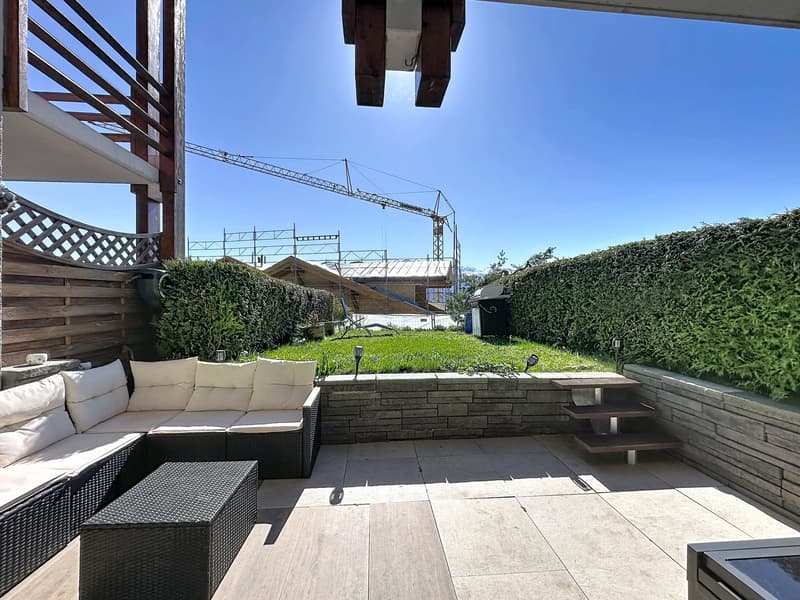 SUPERBE APPARTEMENT EN DUPLEX DE 3.5 PIÈCES AVEC TERRASSE (2)