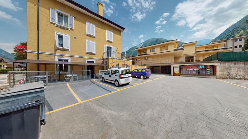 À VENDRE ! Immeuble de rendement, à Riddes (35)