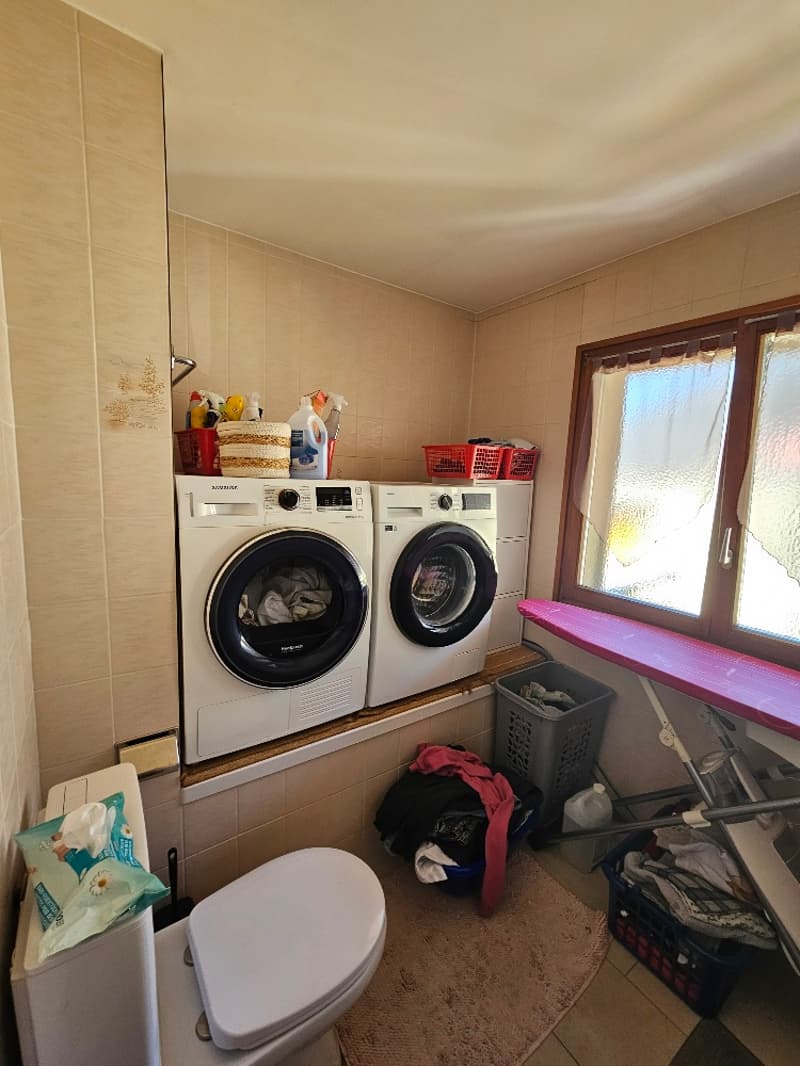 Belle opportunité ! À VENDRE, un bel appartement de 4 pièces 1/2, au centre du village, à Saxon ! (14)