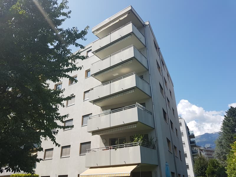 À louer ! Un bel et spacieux appartement de 4 pièces 1/2, en plein coeur de Sion ! (18)