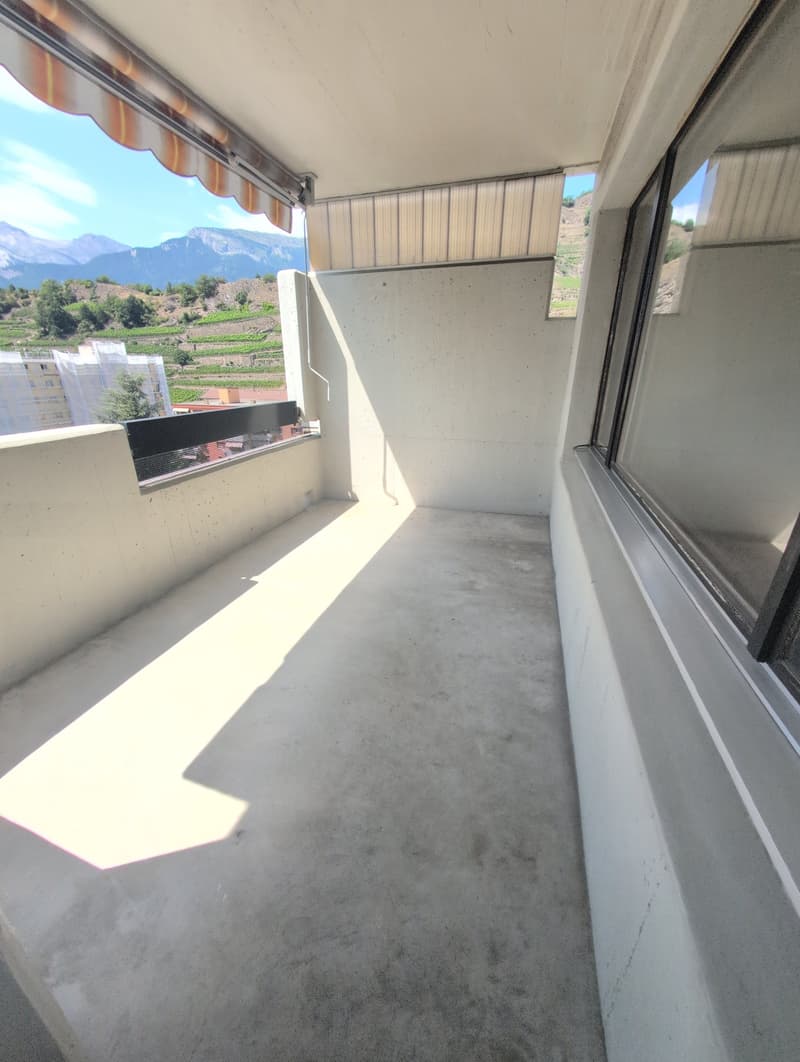 À louer, un joli appartement de 3 pièces 1/2, dans un cadre agréable, à Sion ! (7)