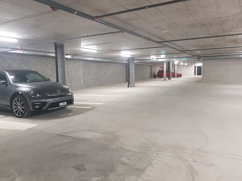 À louer ! Places de parc intérieures, à deux pas de la Place Centrale à Martigny ! (1)