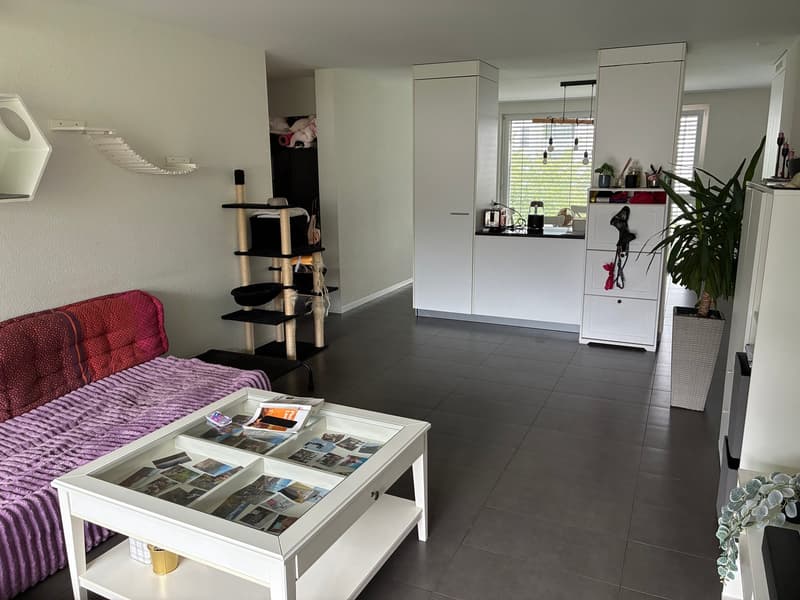 À louer, un joli appartement de 3 pièces 1/2, avec balcon, en plein coeur de Sierre ! (4)