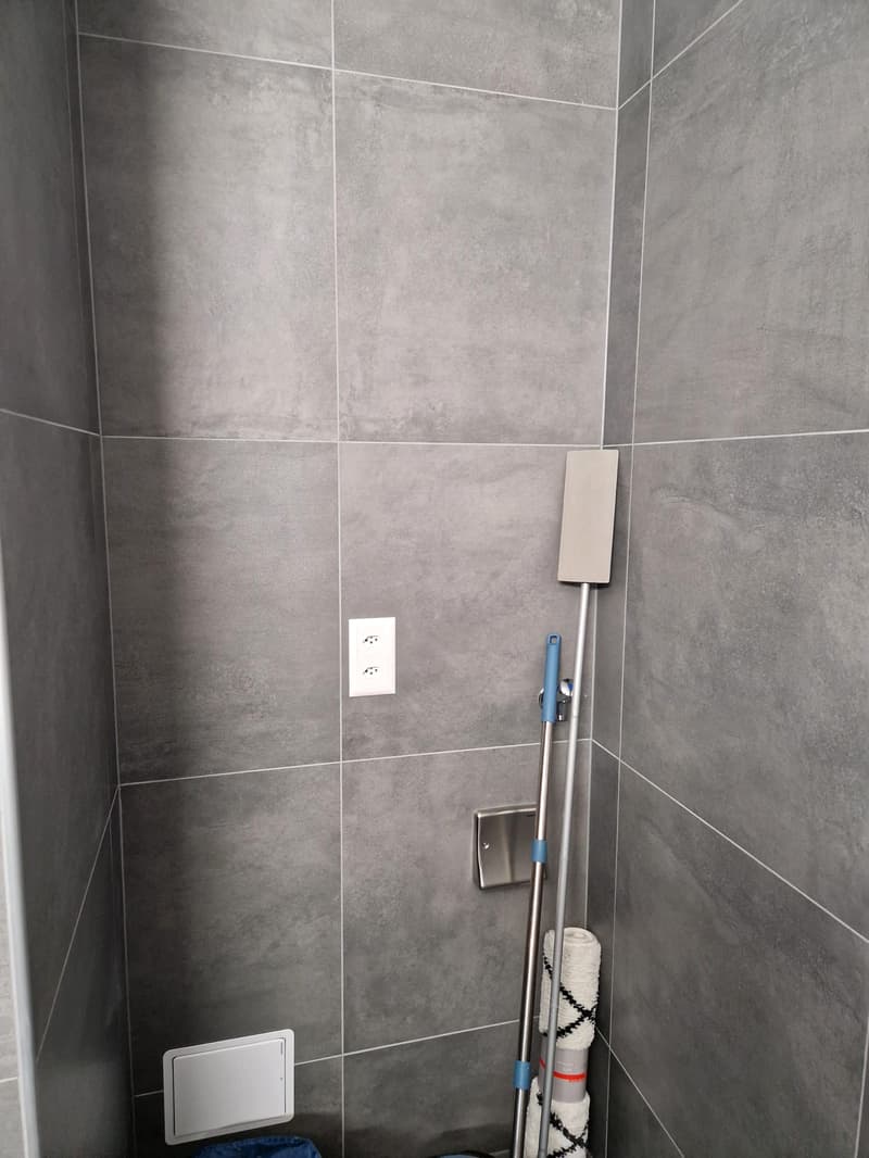 À louer, à deux pas de la gare, un très joli appartement de 2.5 pces, à Martigny ! (7)