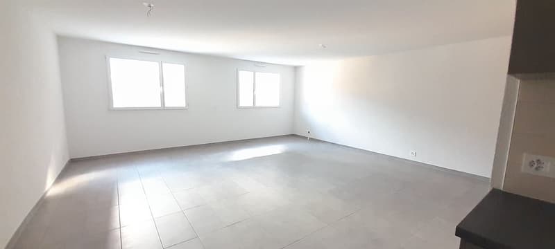 Bel appartement de 2 pièces 1/2, à louer au coeur de Monthey ! (6)