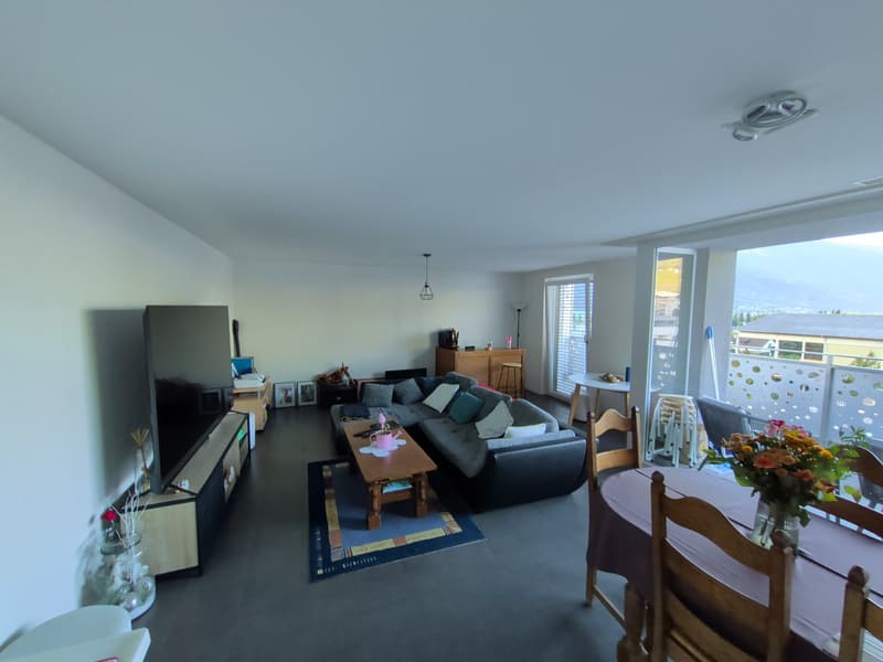 À louer, un bel appartement de 2 pièces 1/2, en attique, avec balcon, en plein coeur de Sierre ! (7)
