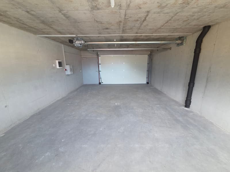 Opportunité ! À louer, un dépôt/box, dans un bâtiment récent "Ilot des Finettes" à Martigny! (4)