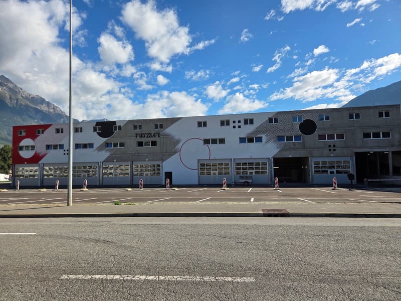 Opportunité ! À louer, un dépôt/box, dans un bâtiment récent "Ilot des Finettes" à Martigny! (7)