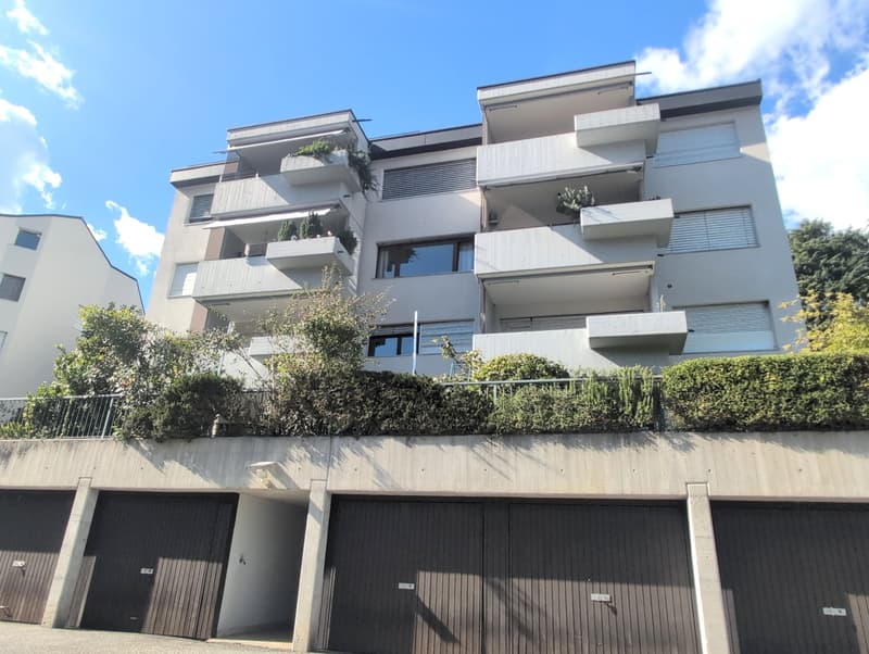 Petit bijou ! À louer, bel appartement de 4.5 pièces avec balcons, EN COURS DE RENOVATION, à Sion ! (1)