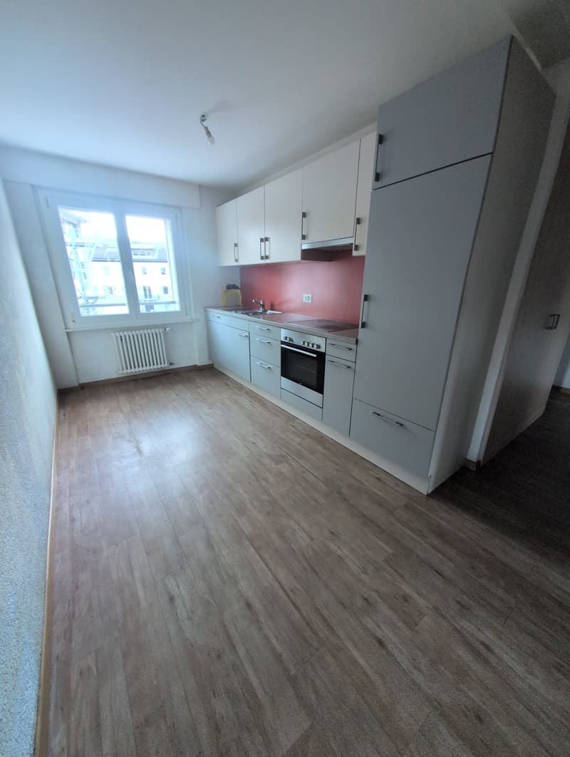 À louer ! Un joli appartement de 4 pièces 1/2, proche de la gare à Martigny ! (4)