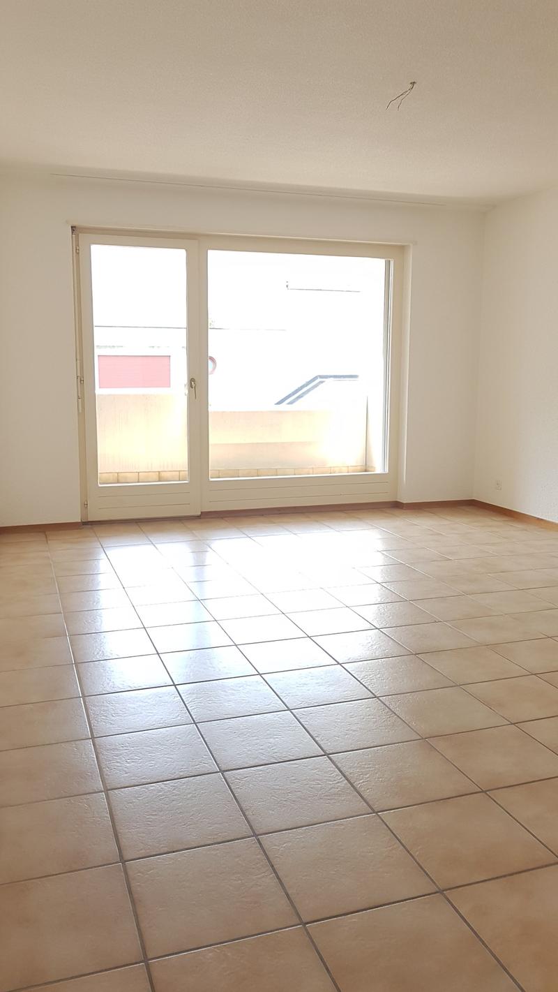 À louer ! Un joli appartement de 3 pièces 1/2, à deux pas de la Gare de Martigny ! (8)