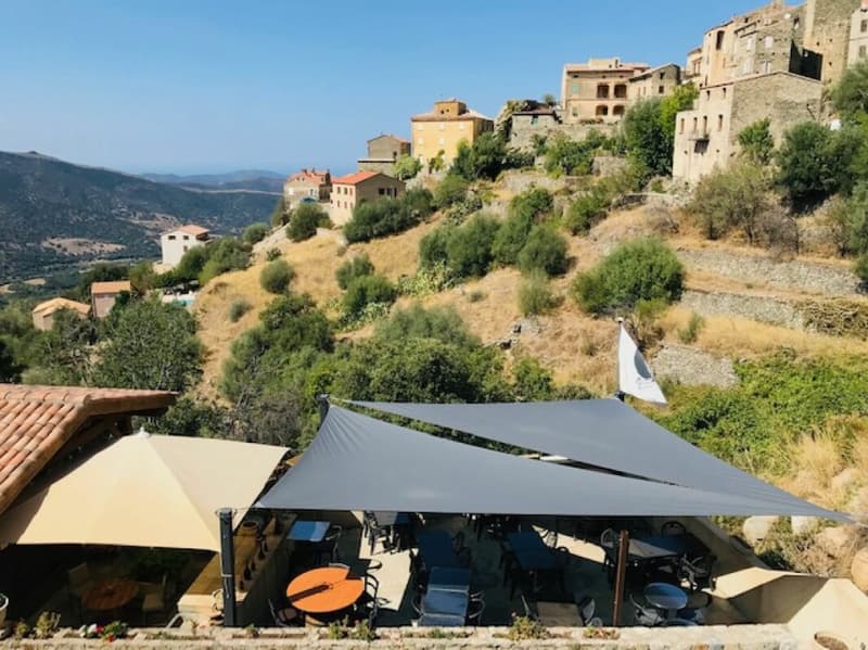 Maison de village et Restaurant sur 6 niveaux (15)