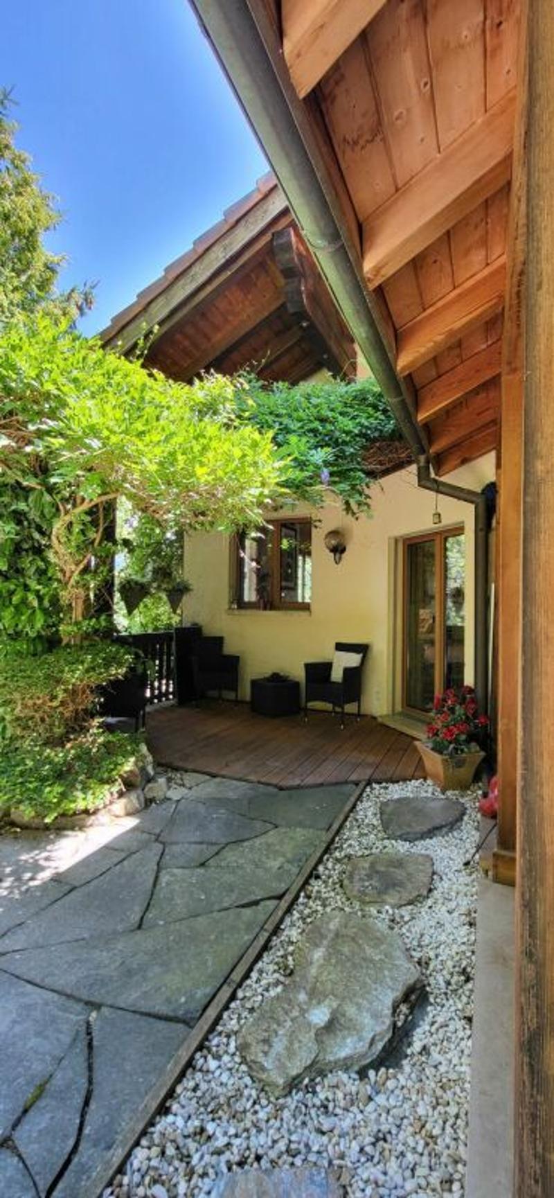 Propriété de caractère composée de 3 appartements (34)