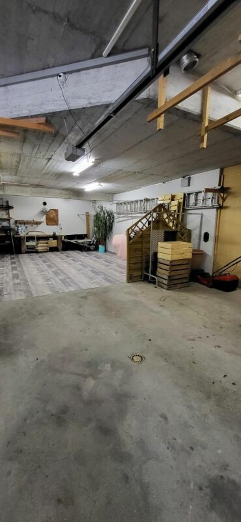Propriété de caractère composée de 3 appartements (28)